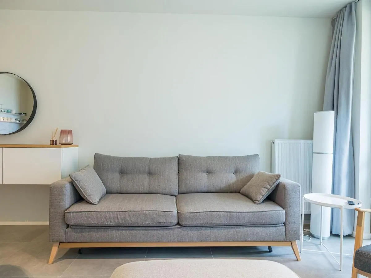 מידלקרק Bright Apartment Near The Center