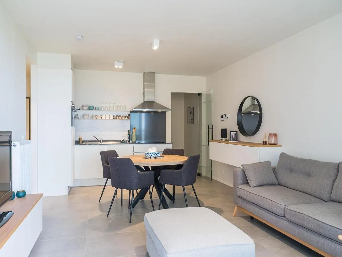 מידלקרק Bright Apartment Near The Center