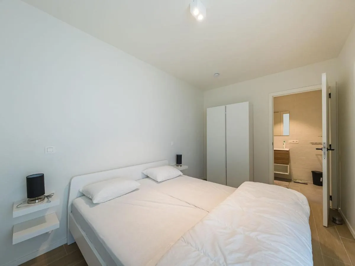 מידלקרק Bright Apartment Near The Center בלגיה